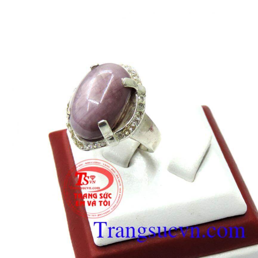 Nhẫn nữ saphire ánh tím