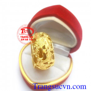Nhẫn ngọc rồng vàng mệnh kim