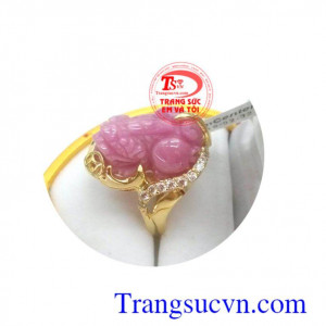 Nhẫn nữ tỳ hưu ruby hộ mệnh nhẫn ruby tỳ hưu đẹp và sang trọng quý phái,tỳ hưu thu tích tiền tài,lộc