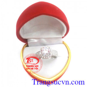Nhẫn nữ sang trọng quý phái