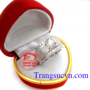 Bán chiếc Nhẫn nam vàng trắng 18k đảm bảo chất lượng nhẫn vàng trắng 75%Au tiêu chuẩn quốc tế,sáng bóng,bền đẹp,hợp thời trang,nhẫn nam kim cương đẳng cấp,nhẫn nam đẹp Uy tín,Khách hàng ưa chuộng vàng trắng giao toàn quốc thanh toán an toàn tuyệt đối.