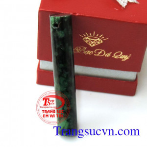 Mặt trụ ngọc thiên nhiên