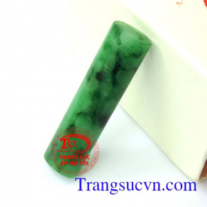 Mặt ngọc thiên nhiên tinh tế, mặt ngọc cẩm thạch đẹp, mặt ngọc cẩm thạch thiên nhiên, thích hợp làm mặt dây chuyền, chất lượng đảm bảo, giá cả hợp lý.