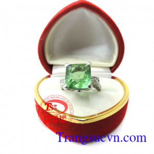 Nhẫn nữ đá quý tự nhiên