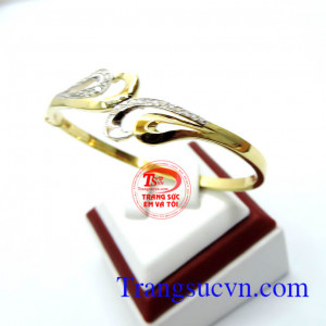 Vòng tay vàng sang trọng dành cho nữ,vòng tay vàng đeo hợp thời trang