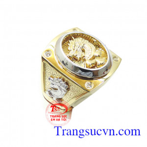 Nhẫn tam long giữ ngai lấy ý tưởng thiết kế từ