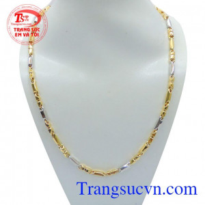 Dây chuyền vàng nam đeo sáng