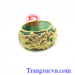 Nhẫn ngọc giàu sang, Nhẫn ngọc jadeite thiên nhiên, kèm giấy kiểm đinh, thiết kế bọc rồng vàng mạnh mẽ, Nhẫn ngọc đeo phong thủy, cầu mong may mắn, bình an, giữ hòa khí