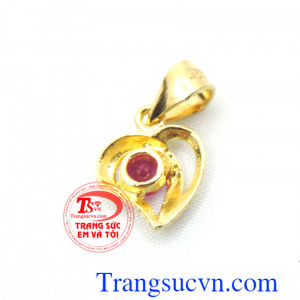 Mặt trái tim hồng ,mặt dây chuyền sáng bóng Uy tín về chất lượng vàng,Khách hàng ưa chuộng làm quà trong các dịp lễ tết và ngày kỷ niệm