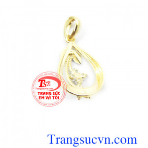 Kết trái yêu thương mặt dây chuyền nữ là lựa chọn tuyệt vời cho người yêu thương