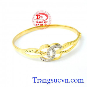 Vòng tay đẹp vàng màu, vòng tay vàng sang trọng dành cho nữ,vòng tay vàng đeo hợp thời trang.