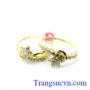 Nhẫn nữ cánh sao