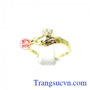 Nhẫn vàng tim Yêu