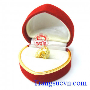 Hoa tai chiếc lá vàng 10k