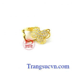 Hoa tai cánh bướm dễ thương