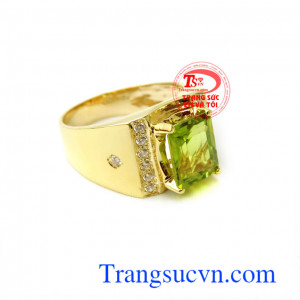 Nhẫn nam vàng Peridot cho Mệnh Hỏa