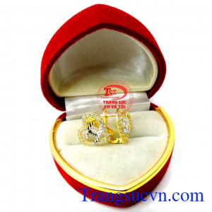 Đôi Hoa tai tình yêu thời trang, hoa tai vàng 10k, hoa tai tinh tế, mang đến cho người đeo vẻ đẹp hợp thời trang.