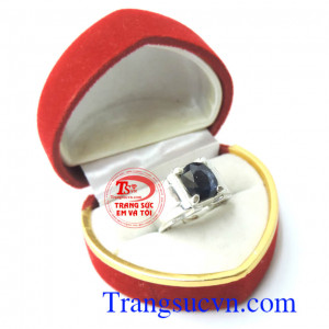 Nhẫn sapphire vàng trắng