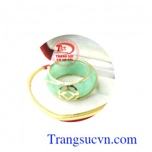 Nhẫn vàng đồng xu ngọc