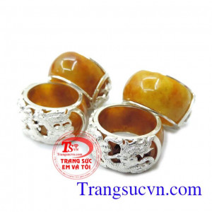 Nhẫn cẩm thạch vàng bọc bạc