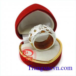 Nhẫn cẩm thạch vàng bọc bạc
