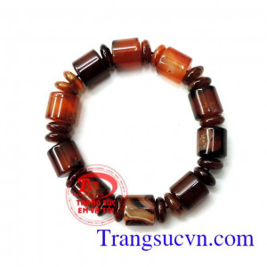 Chuỗi tay mã não cá tính