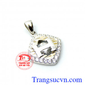 Mặt vàng trắng chữ H độc đáo