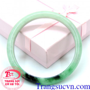 Vòng ngọc cẩm thạch thiên nhiên đẹp