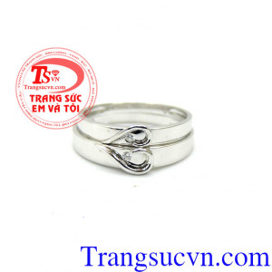 Nhẫn cưới trái tim gắn kết