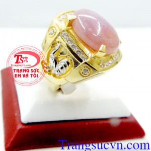 Nhẫn nam Ruby phong cách tuổi Dậu, Nhẫn nam vàng 10k sản xuất đính đá Ruby đẹp, phong thủy, Nhẫn vàng phong cách cho phái nam, Nhẫn nam Ruby cho người mệnh Hỏa hoặc Thổ, thương hiệu trang sức uy tín trên toàn quốc.