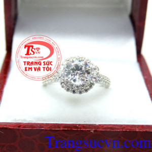 Nhẫn nữ phong cách quý phái, nhẫn nữ vàng trắng đẹp, vàng 18k sáng bền màu, thiết kế dành riêng cho phái nữ, vẻ đẹp quý phái từ kiểu dáng cũng như vàng 18k sáng bóng, bền màu tôn lên vẻ quý phái cho phái đẹp