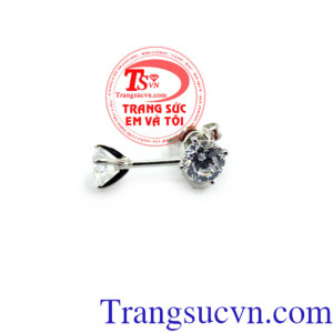 Hoa tai vàng trắng 4.5 ly, bông tai vàng trắng 18k đẹp, sáng bền màu, thiết kế đơn giản mà tinh tế, tôn lên nét đẹp nhẹ nhàng thanh lịch cho phái nữ.