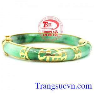 Vòng tay ngọc phong thủy
