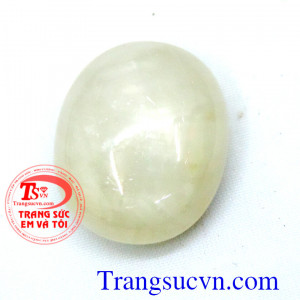 Đá Sapphire trắng đẹp Sapphire trắng tự nhiên Sapphire trắng tự nhiên phù hợp làm nhẫn nam theo mệnh, và nhẫn nữ, hoặc mặt dây chuyền Sản phẩm chất lượng tốt,giá thành hợp lý
