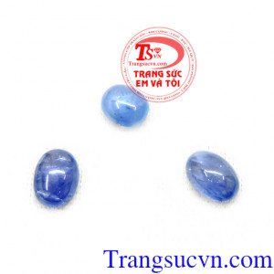 Sapphire lam tương hợp mệnh Thủy