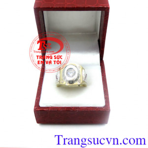 Nhẫn nam khắc chữ độc đáo