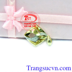 Mặt dây nữ thời trang phù hợp mọi lứa tuổi, hợp thời trang và sang trọng quý phái dễ kết hợp với trang phục