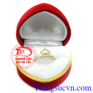 Nhẫn nữ vương miện nữ hoàng