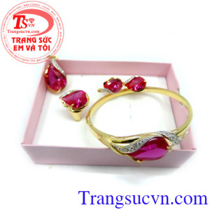 Bộ trang sức vàng tây mệnh Hỏa, bộ trang sức nữ thời thượng, thiết kế tinh tế sang trọng, bộ trang sức hợp thời trang