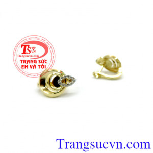 Hoa tai quà tặng yêu thương, hoa tai vàng tây 10k là món trang sức đơn giản mà không kém phần sang trọng,