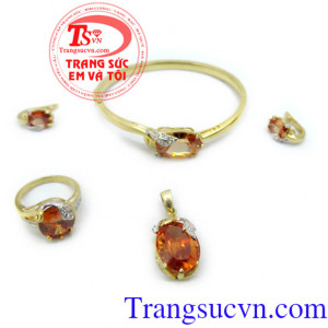 Bộ trang sức nữ mệnh Kim