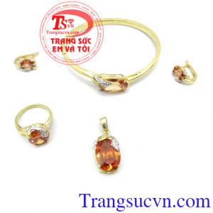 Bộ trang sức nữ mệnh Kim, bộ trang sức nữ vàng tây. Bộ trang sức nữ mệnh Kim