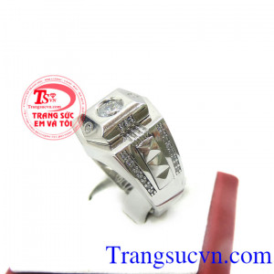 Nhẫn vàng trắng nam 2016, nhẫn nam thời trang, nhẫn nam xu hướng hót nhất 2016, nhẫn vàng 10k sáng bền màu, bảo hành 6 tháng. Nhẫn nam vàng trắng tinh xảo, nhẫn nam vàng 10k đẹp, nhẫn nam vàng trắng sáng, bền màu, sang trọng.