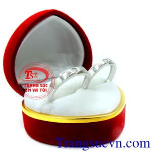Nhẫn cưới 18k họa tiết đơn giản