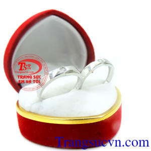 Nhẫn cưới 18k họa tiết đơn giản