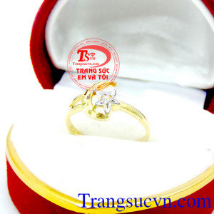 Nhẫn vàng trăng và sao