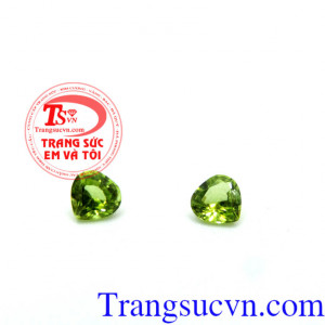 Peridot trái tim thiên nhiên