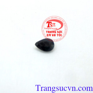 Đá sapphire đen