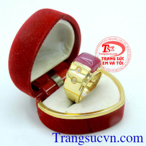 Nhẫn nam ruby chữ nhật, nhẫn nam ruby thiên nhiên chuẩn chất lượng, đẹp, giá chuẩn, có giấy kiểm định, thu mua lại với thời hạn vĩnh viễn