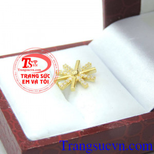 Sản phẩm bảo hành uy tín, giao hàng toàn quốc. Mặt Dây Hậu Duệ Của Mặt Trời